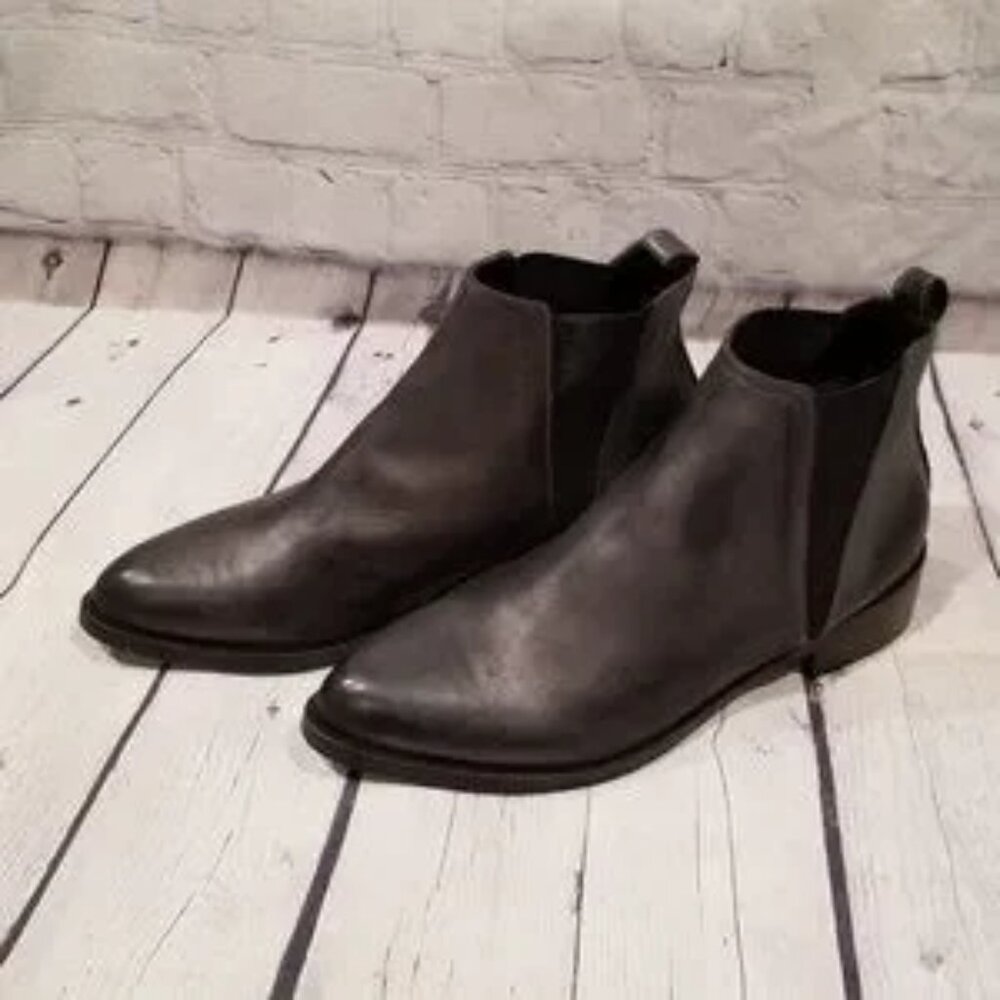 NWOT Stelle Monelle Vera Gomma leather ankle boots - EU39, US 8.5